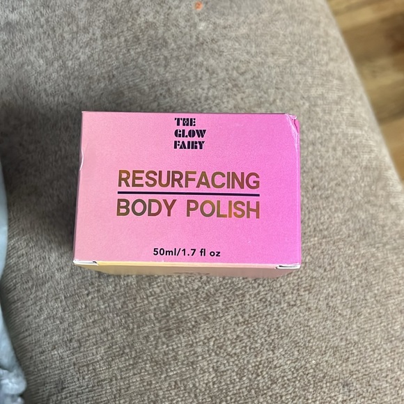 Glow Fairy resurfacing body polish - Picture 2 of 3